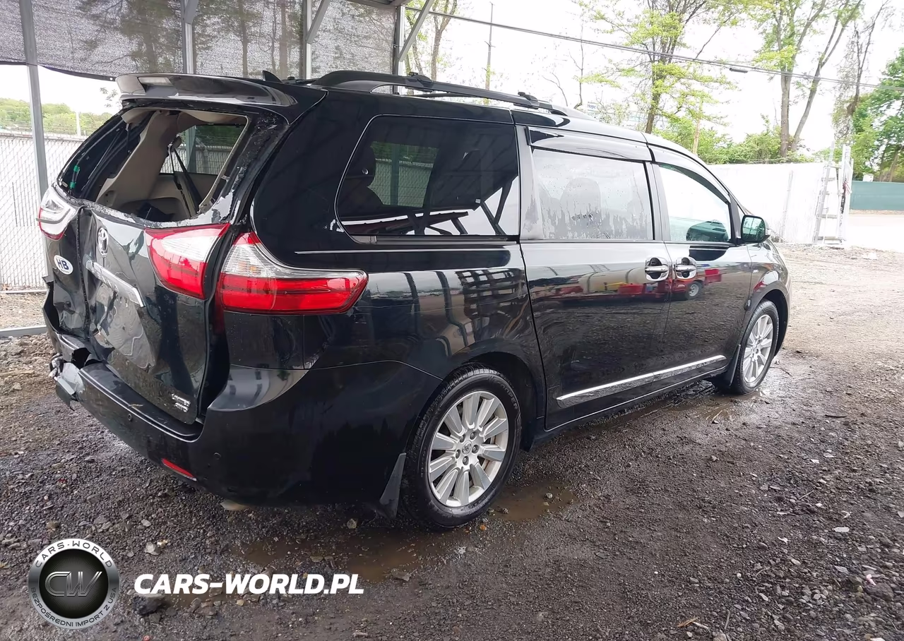 2017 Toyota Sienna Limited Premium 7 Passenger VIN:5TDDZ3DC0HS169876 - 4