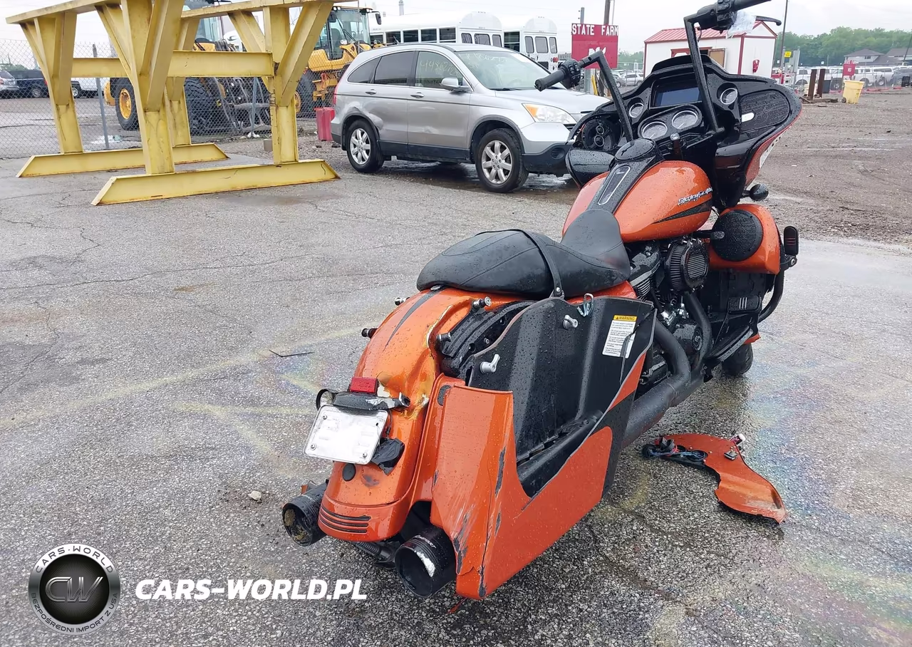2020 Harley-Davidson Fltrxs VIN:1HD1KTP13LB637258 - 4