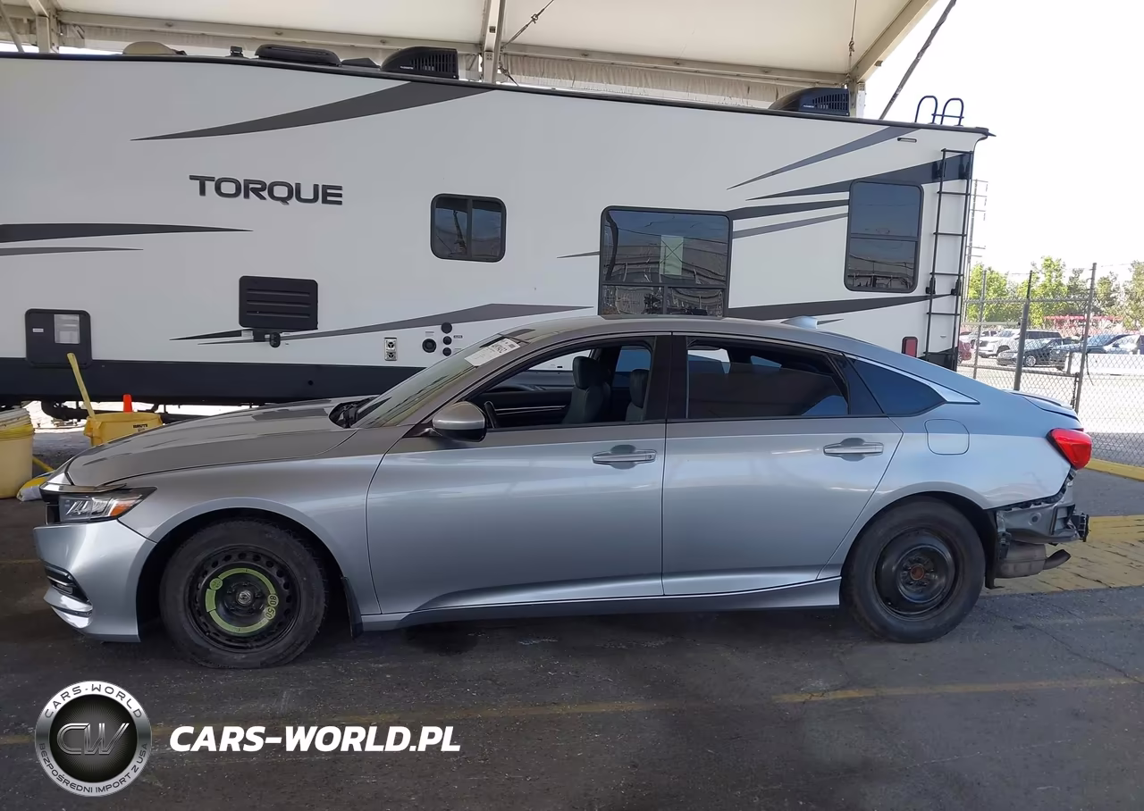 2018 Honda Accord Sport VIN:1HGCV1F32JA095275 - 15