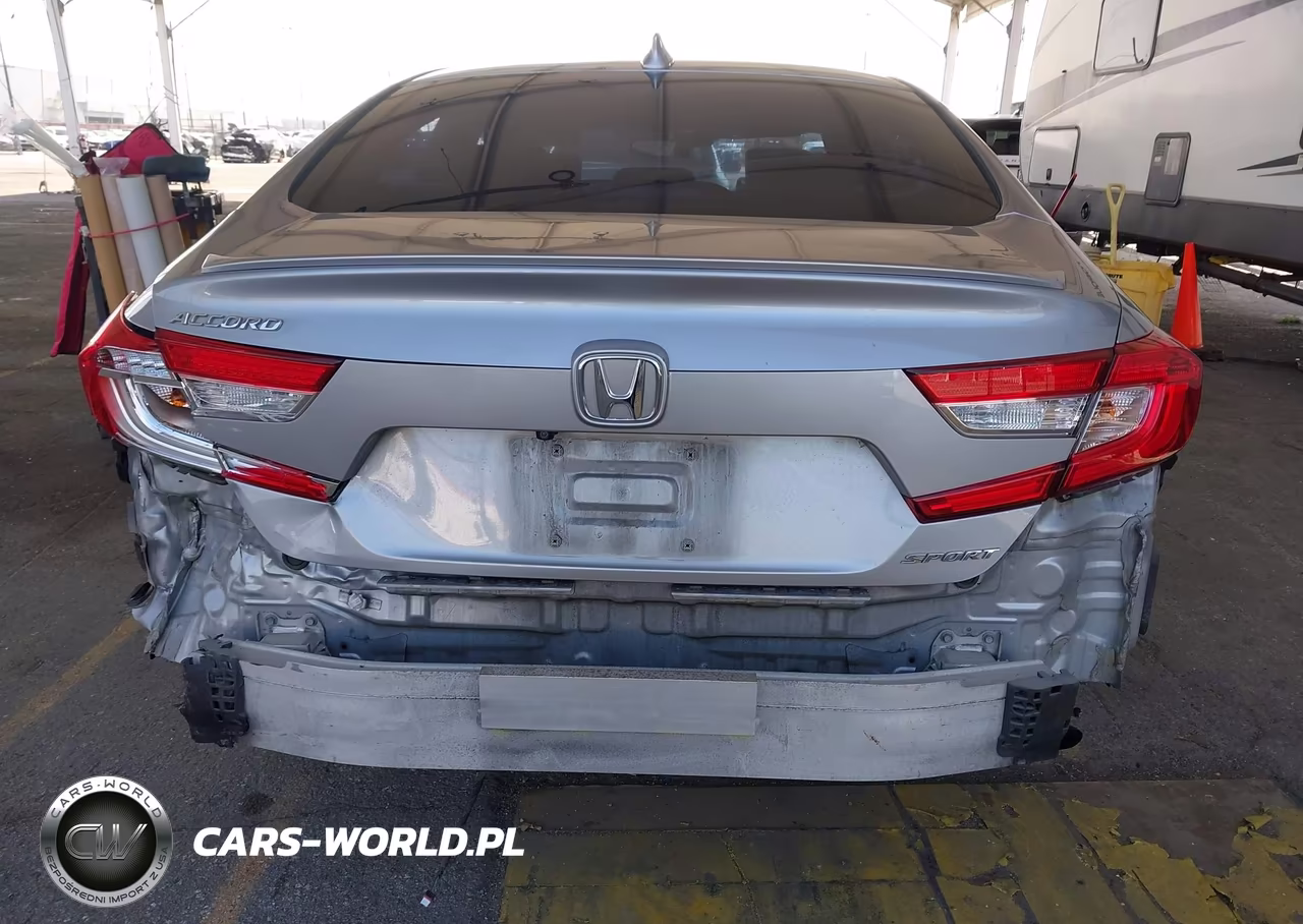 2018 Honda Accord Sport VIN:1HGCV1F32JA095275 - 17