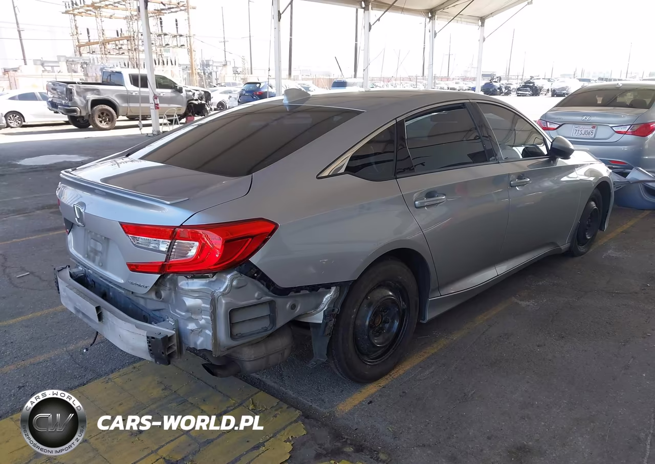 2018 Honda Accord Sport VIN:1HGCV1F32JA095275 - 4
