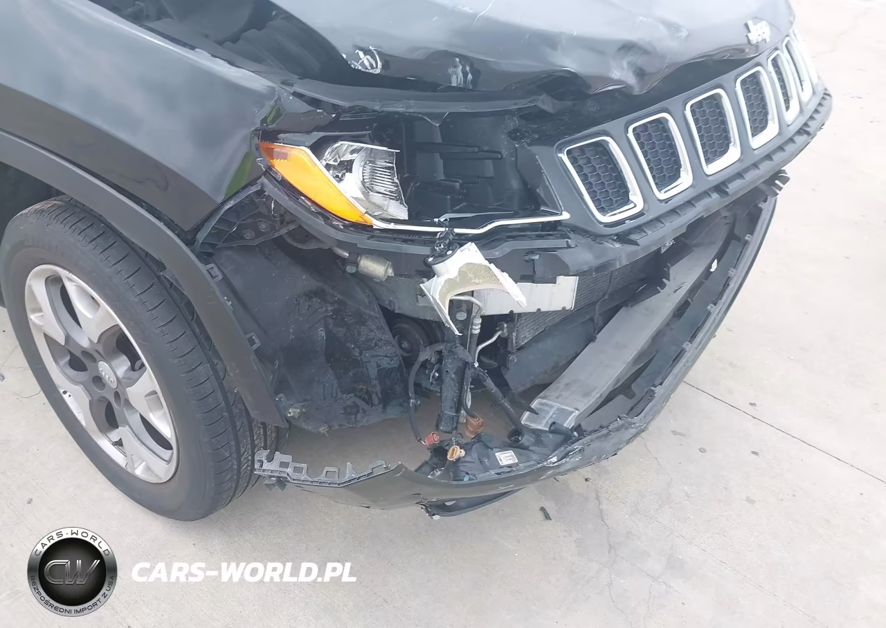 2018 Jeep Compass Limited 4X4 VIN:3C4NJDCB5JT101496 - 6
