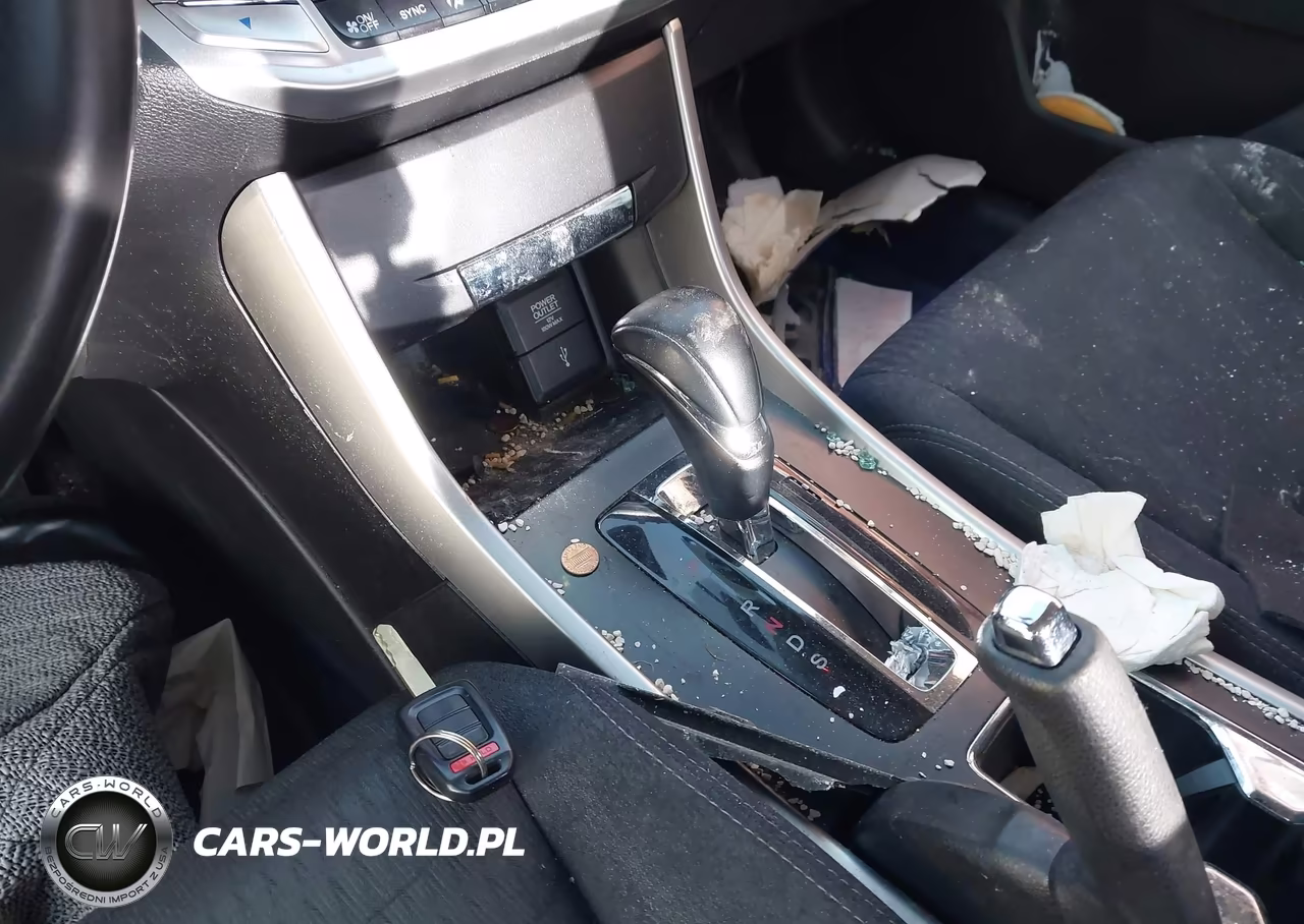 2013 Honda Accord Sport VIN:1HGCR2F5XDA214187 - 11