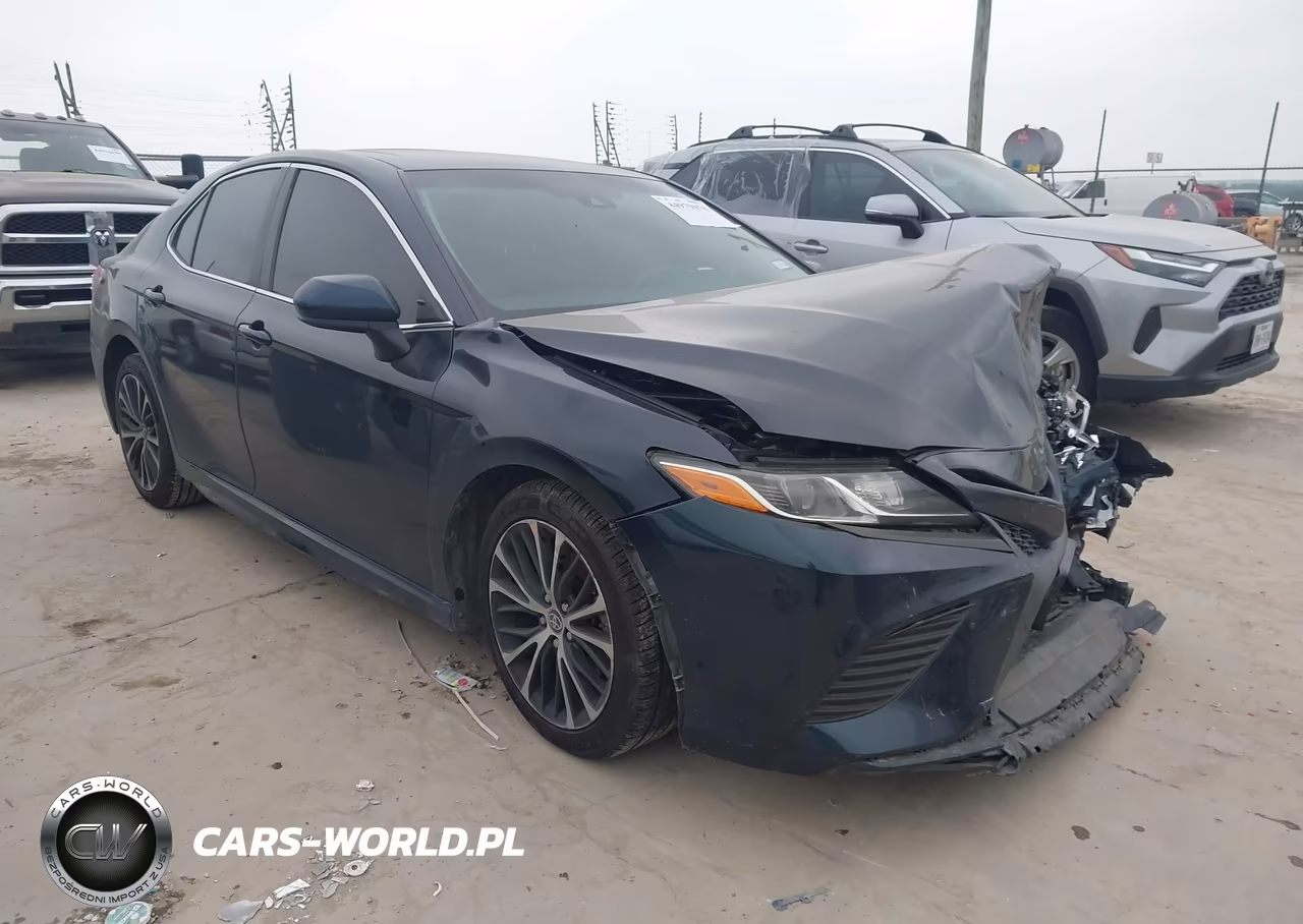 2018 Toyota Camry Se – zdjęcie 1 z 16