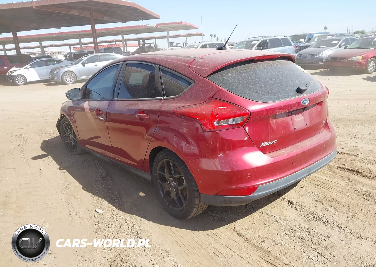 2016 Ford Focus Se VIN:1FADP3K26GL256204 - 3