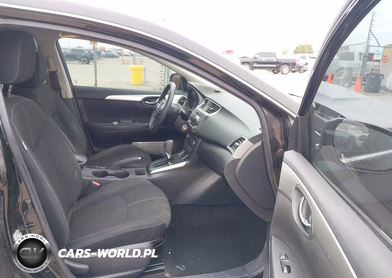 2018 Nissan Sentra S VIN:3N1AB7AP7JY312183 - 5