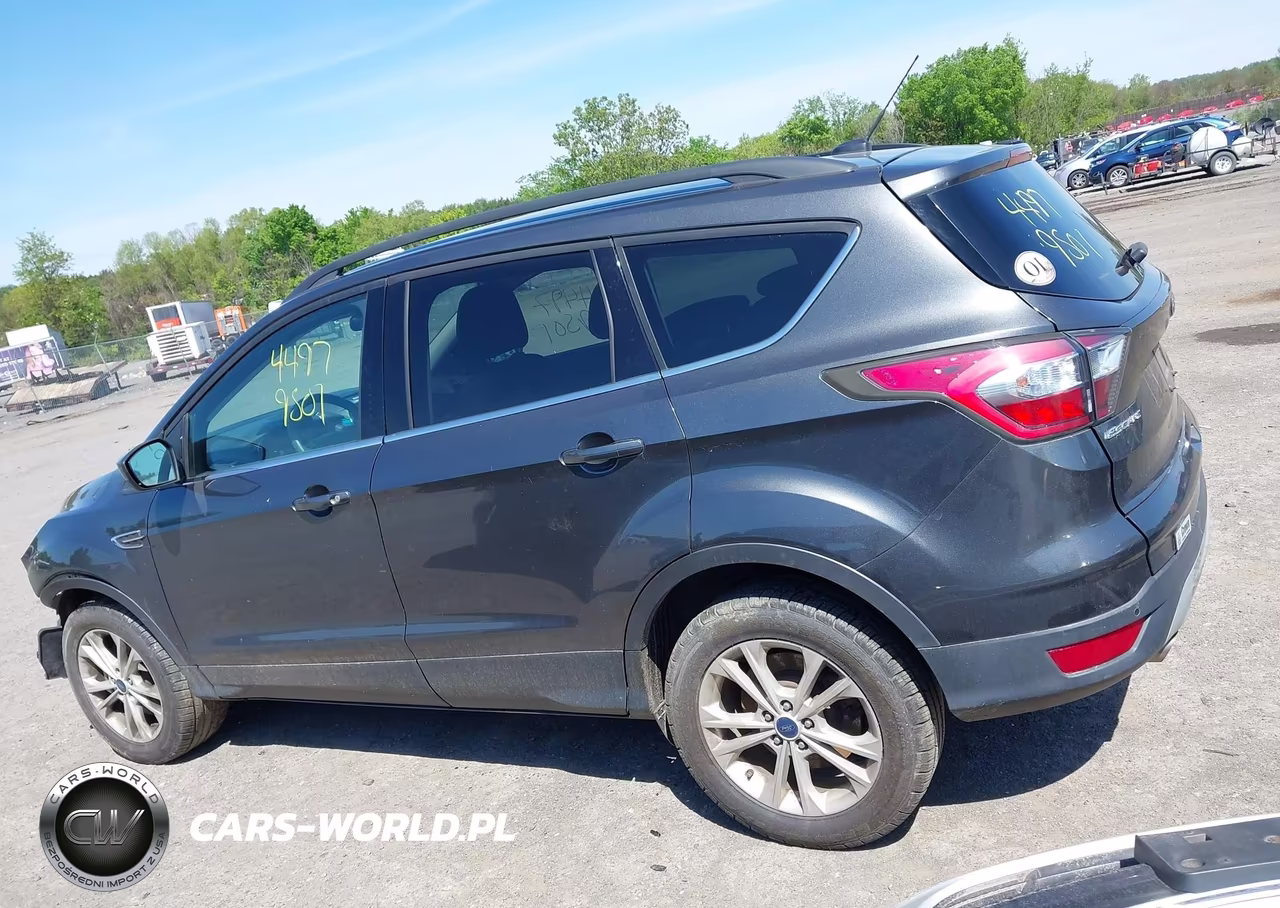 2017 Ford Escape Se VIN:1FMCU9GD1HUA10437 - 15