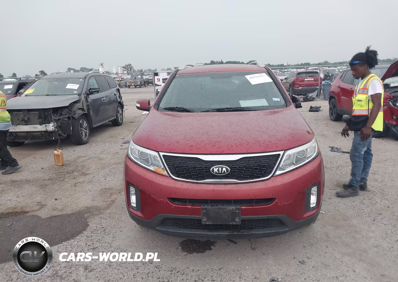 2015 Kia Sorento Lx VIN:5XYKT4A60FG565197 - 12