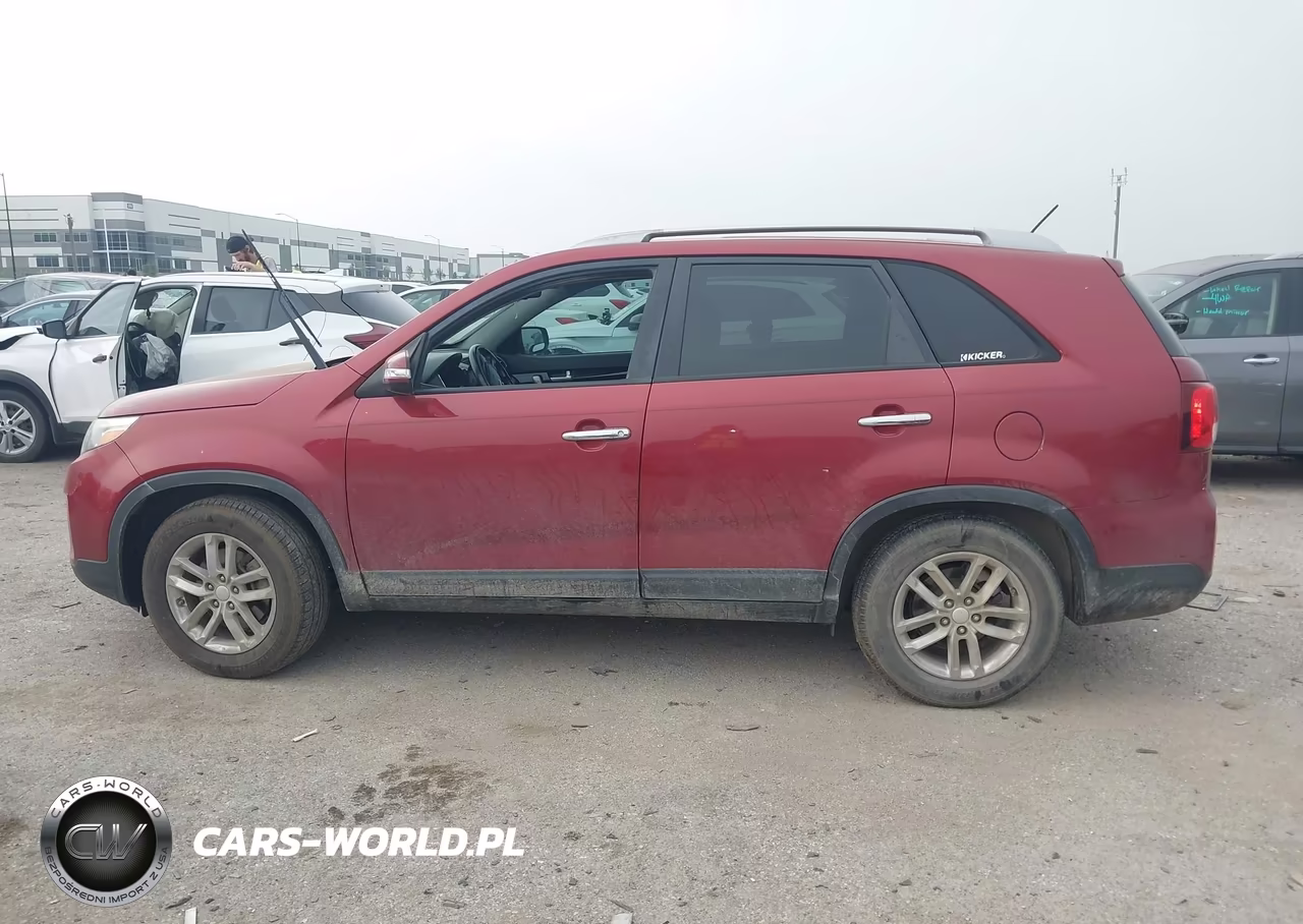 2015 Kia Sorento Lx VIN:5XYKT4A60FG565197 - 14