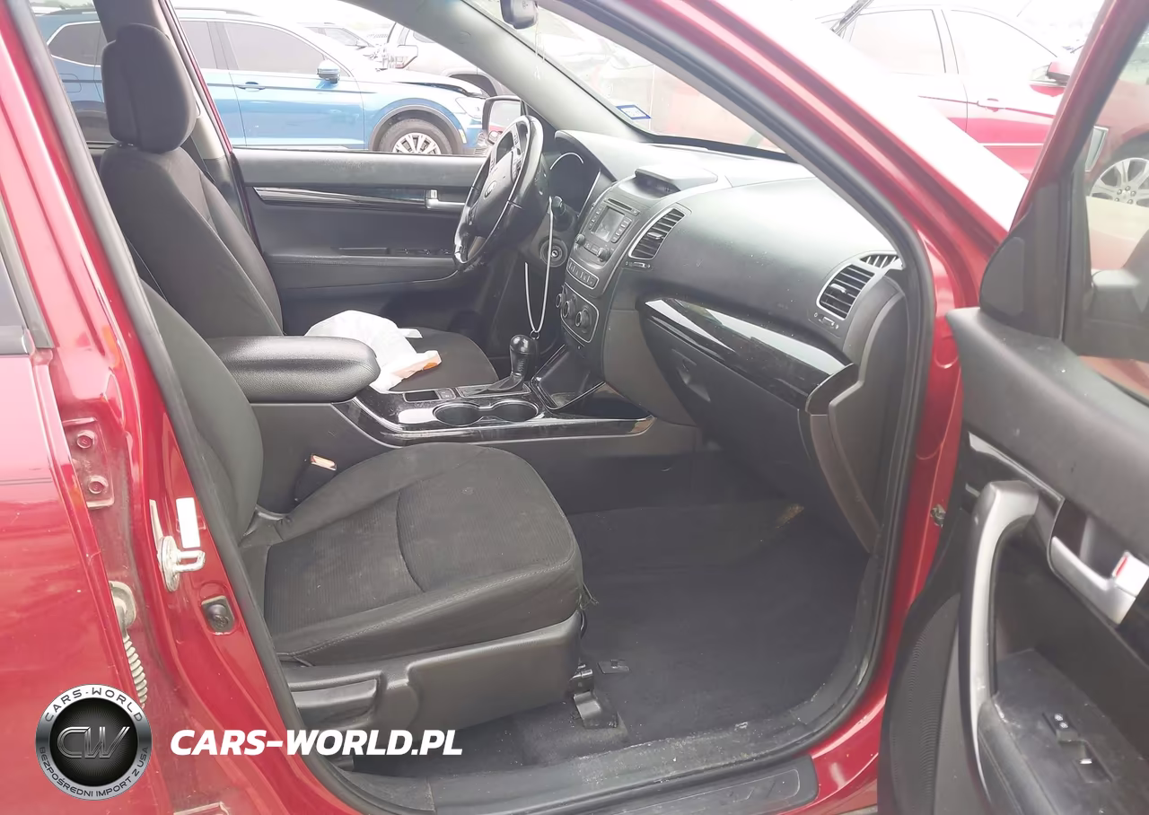 2015 Kia Sorento Lx VIN:5XYKT4A60FG565197 - 5