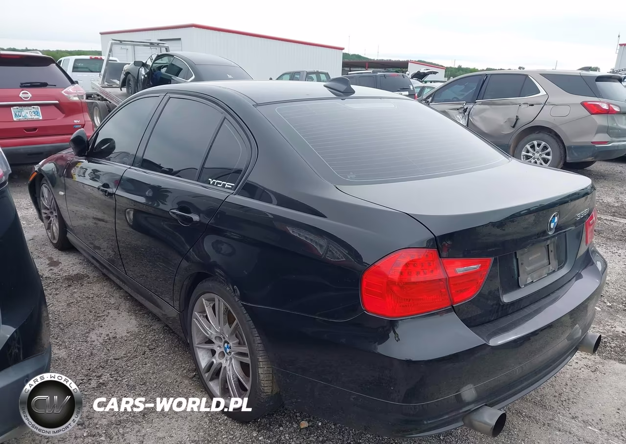 2010 BMW 335I VIN:WBAPM7G5XANL89406 - 3