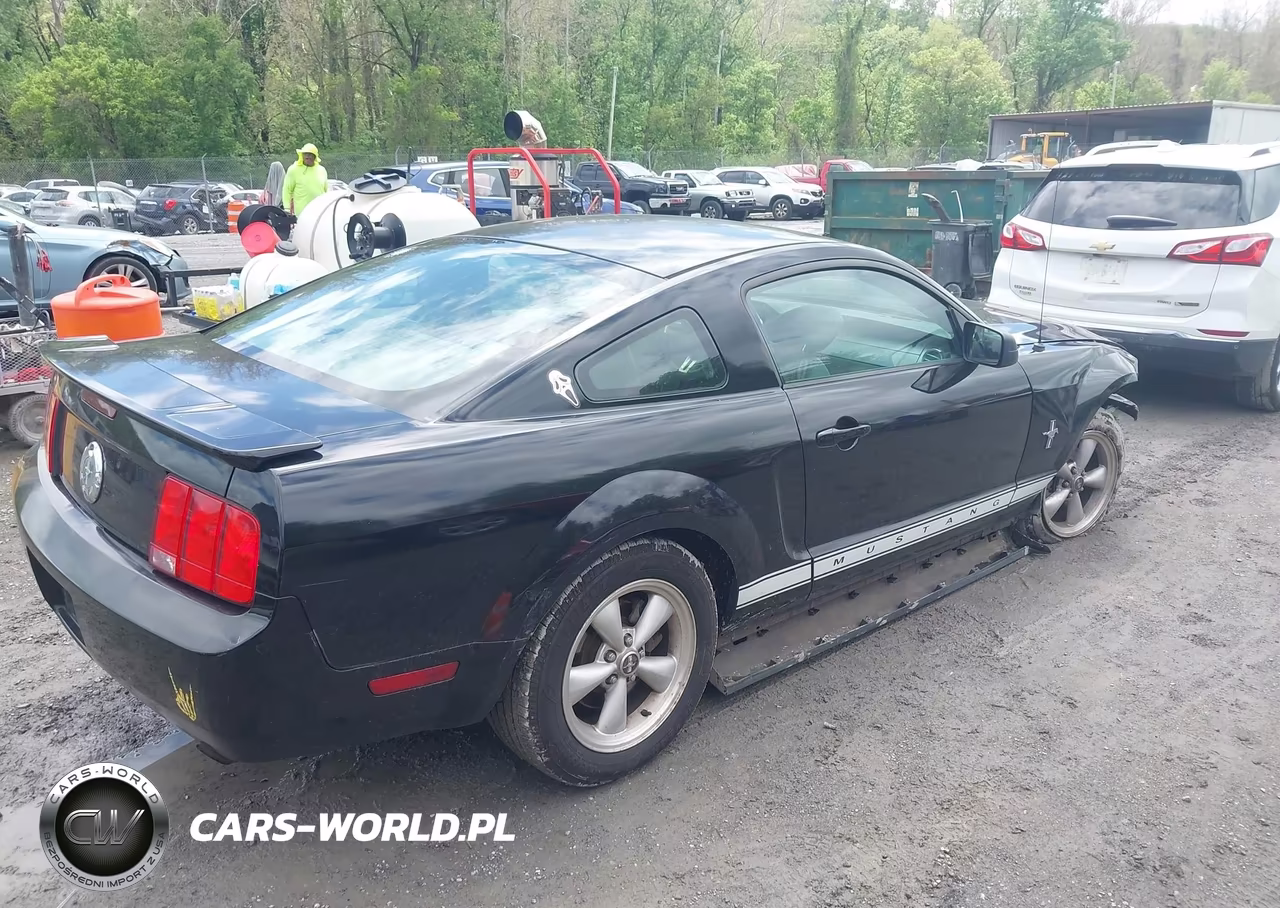 2007 Ford Mustang V6 Deluxe-V6 Premium VIN:1ZVFT80N775350294 - 4