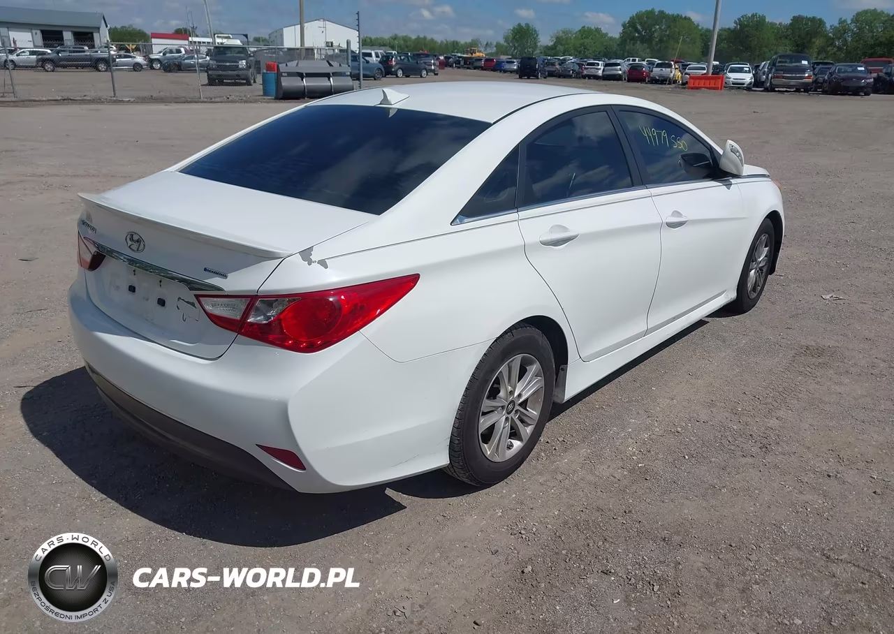 2014 Hyundai Sonata Gls VIN:5NPEB4AC7EH853196 - 4
