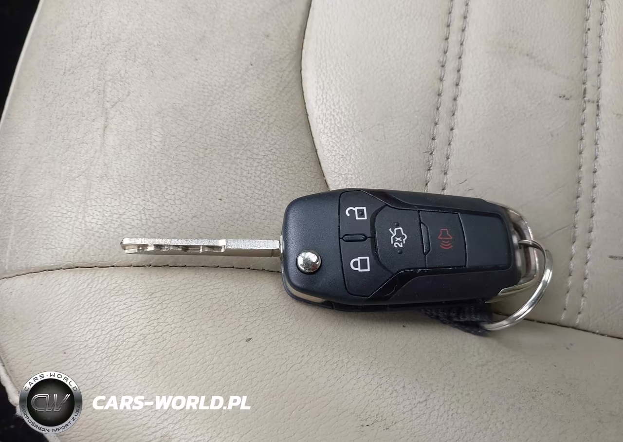 2014 Ford Fusion Energi Se Luxury VIN:3FA6P0PU7ER371068 - 11