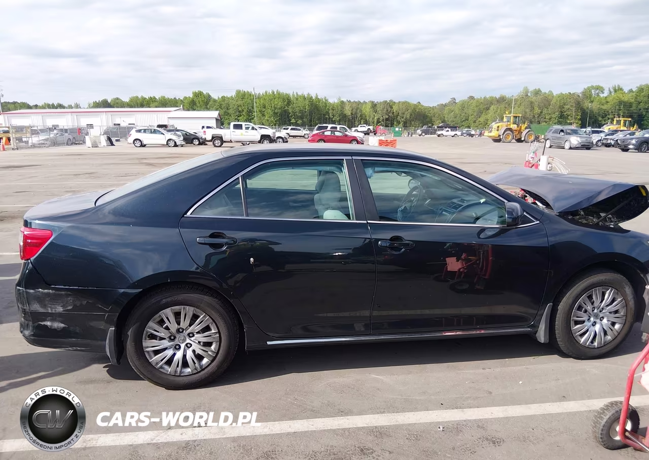 2013 Toyota Camry Le VIN:4T1BF1FK2DU694660 - 14