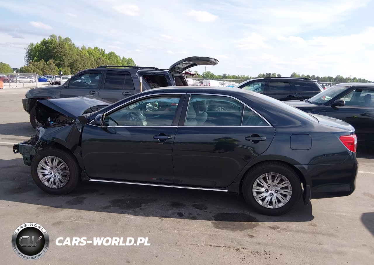 2013 Toyota Camry Le VIN:4T1BF1FK2DU694660 - 15