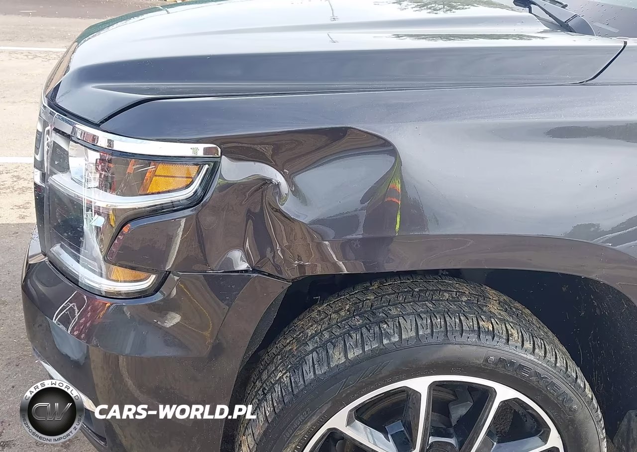 2018 Chevrolet Tahoe Premier VIN:1GNSCCKCXJR166085 - 6