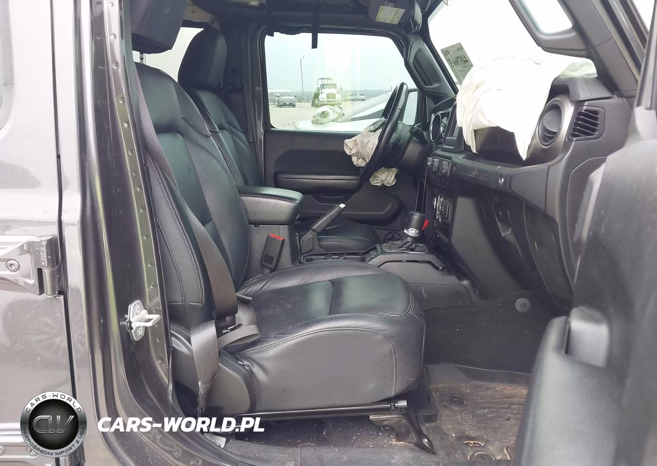 2020 Jeep Wrangler Unlimited Willys 4X4 VIN:1C4HJXDG3LW169639 - 5