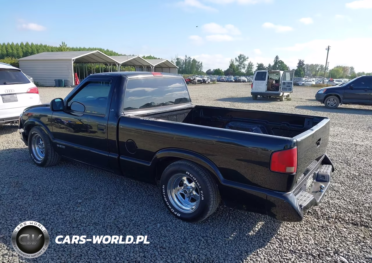 1997 Chevrolet S-10 Ls Fleetside VIN:1GCCS14X8V8126104 - 3