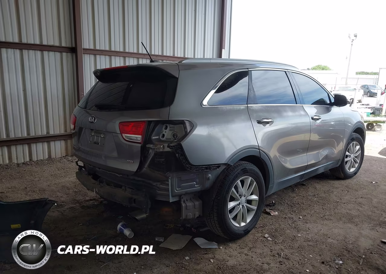 2017 Kia Sorento 2.4L Lx VIN:5XYPG4A32HG281850 - 4