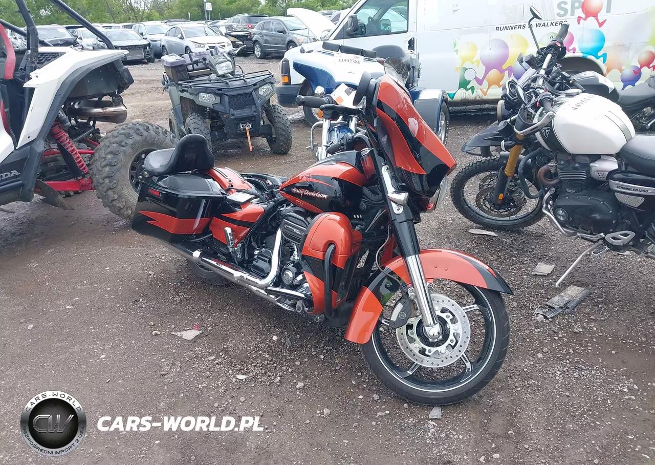 2017 Harley-Davidson Flhxse Cvo Street Glide