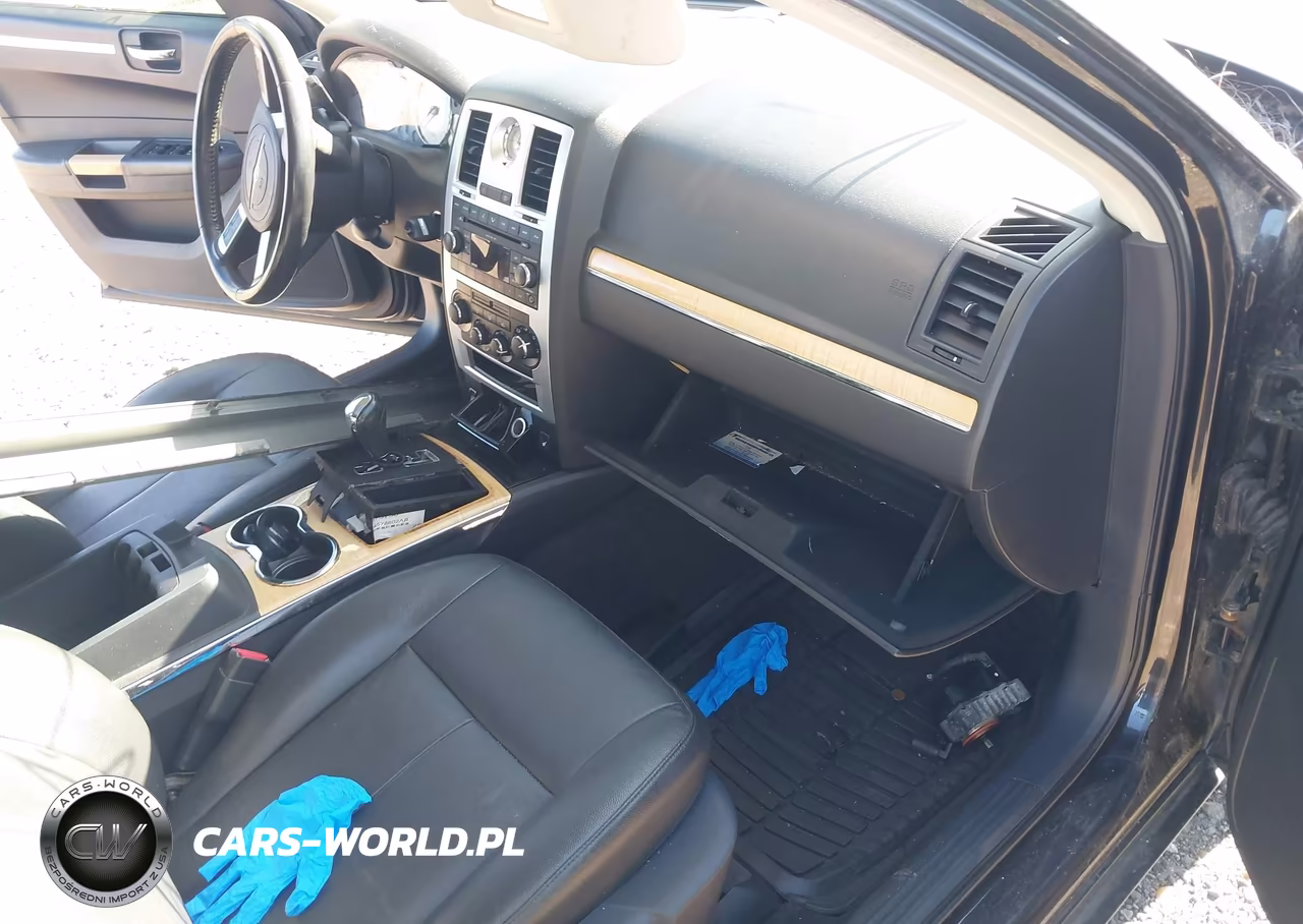 2008 Chrysler 300 Limited VIN:2C3KA33G38H262168 - 5
