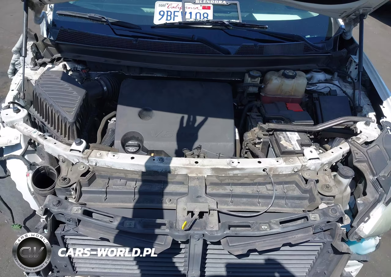 2018 Chevrolet Traverse Ls VIN:1GNERFKW9JJ256740 - 10