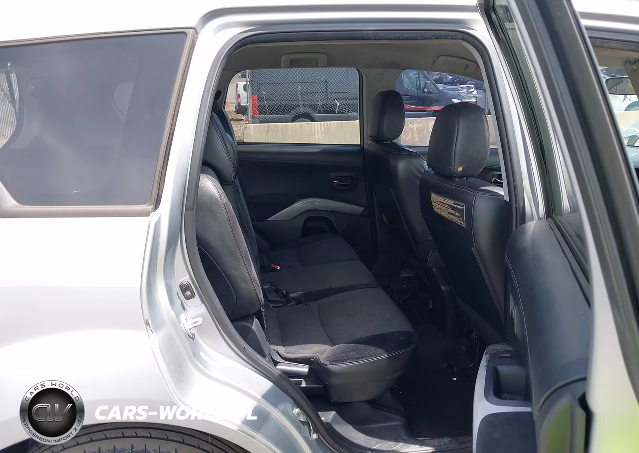 2010 Mitsubishi Outlander Xls VIN:JA4JS4AX4AZ002813 - 8