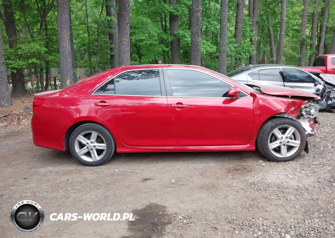 2014 Toyota Camry Se VIN:4T1BF1FK9EU752880 - 14