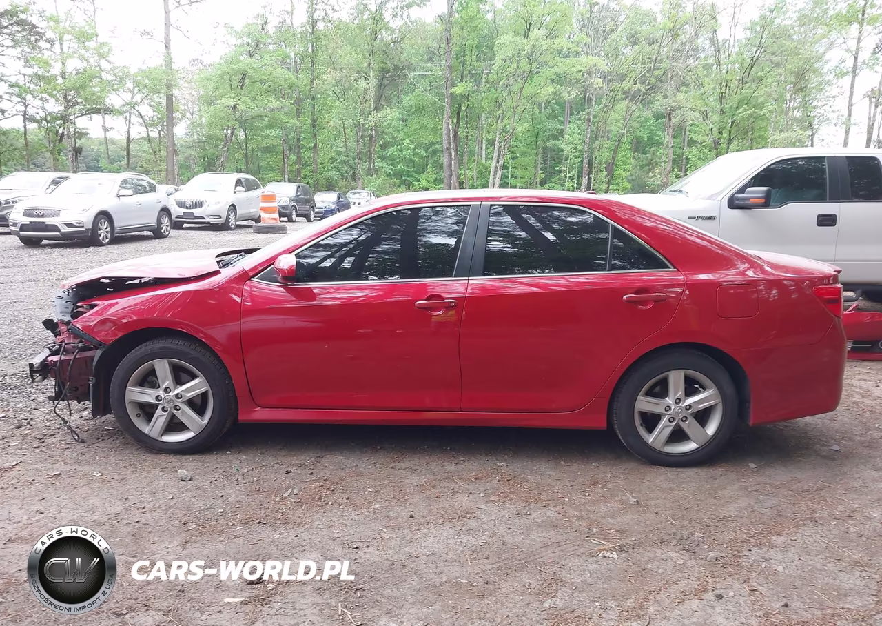 2014 Toyota Camry Se VIN:4T1BF1FK9EU752880 - 15