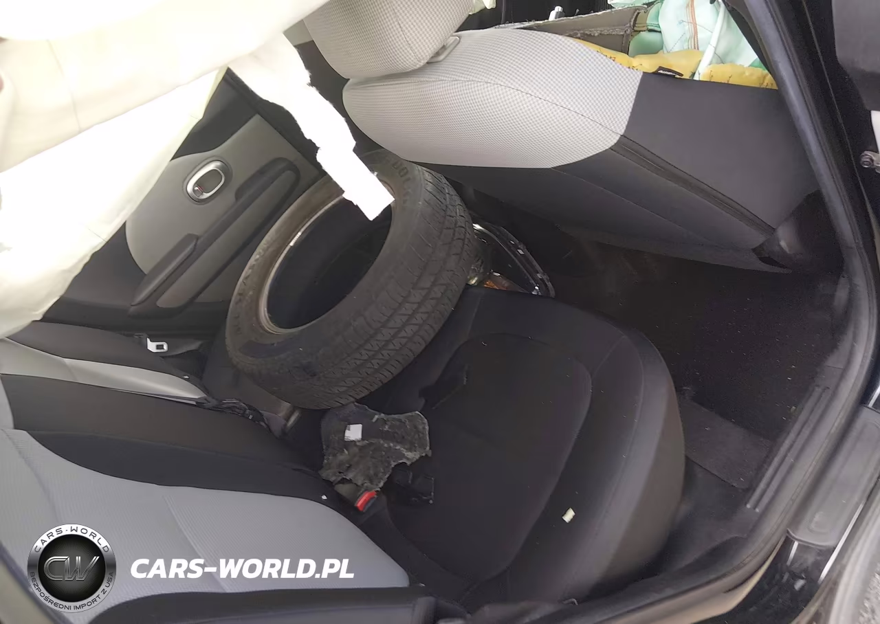 2015 Kia Soul VIN:KNDJN2A29F7127329 - 8