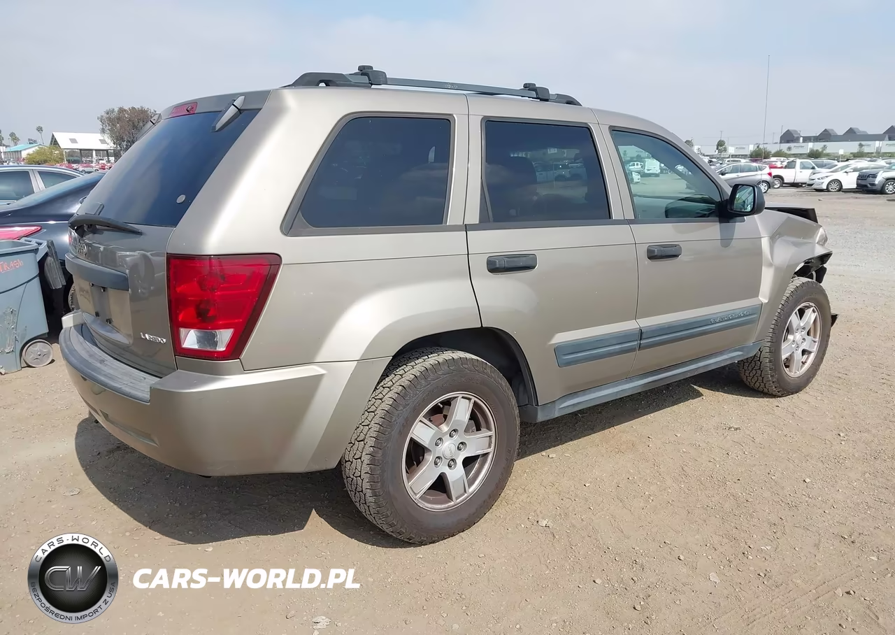 2005 Jeep Grand Cherokee Laredo VIN:1J4GR48K25C725830 - 4