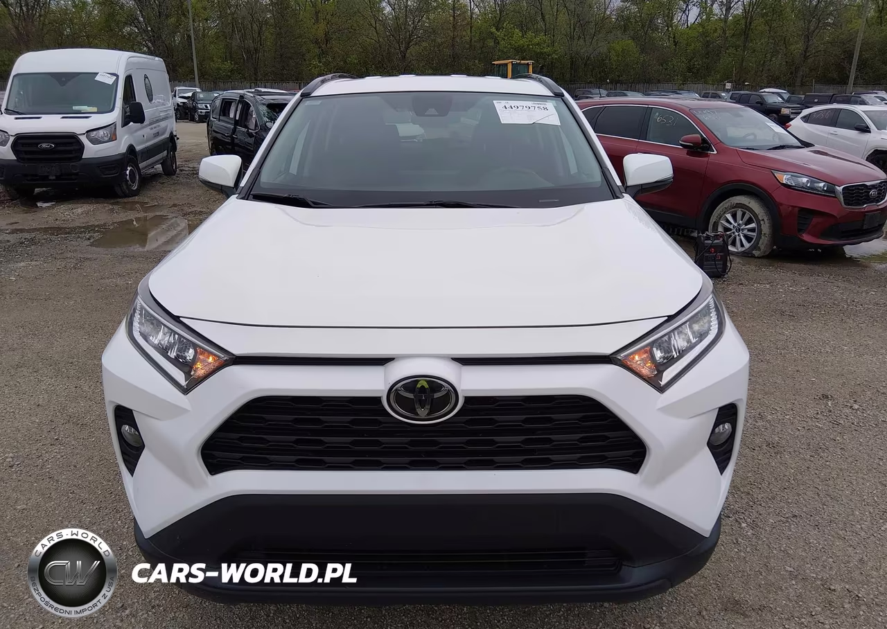 2020 Toyota Rav4 Xle VIN:2T3W1RFV6LC055178 - 13