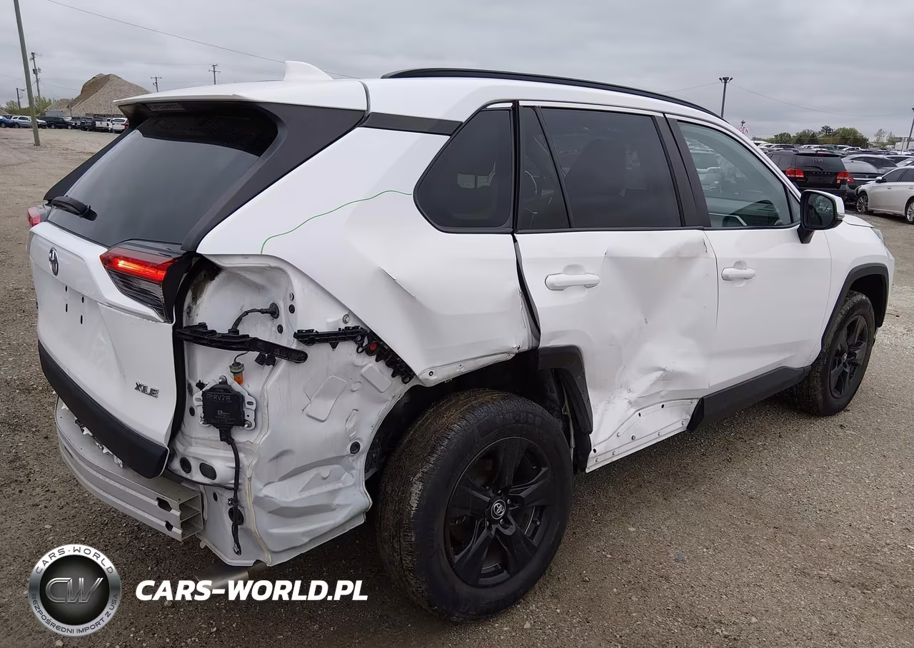 2020 Toyota Rav4 Xle VIN:2T3W1RFV6LC055178 - 4