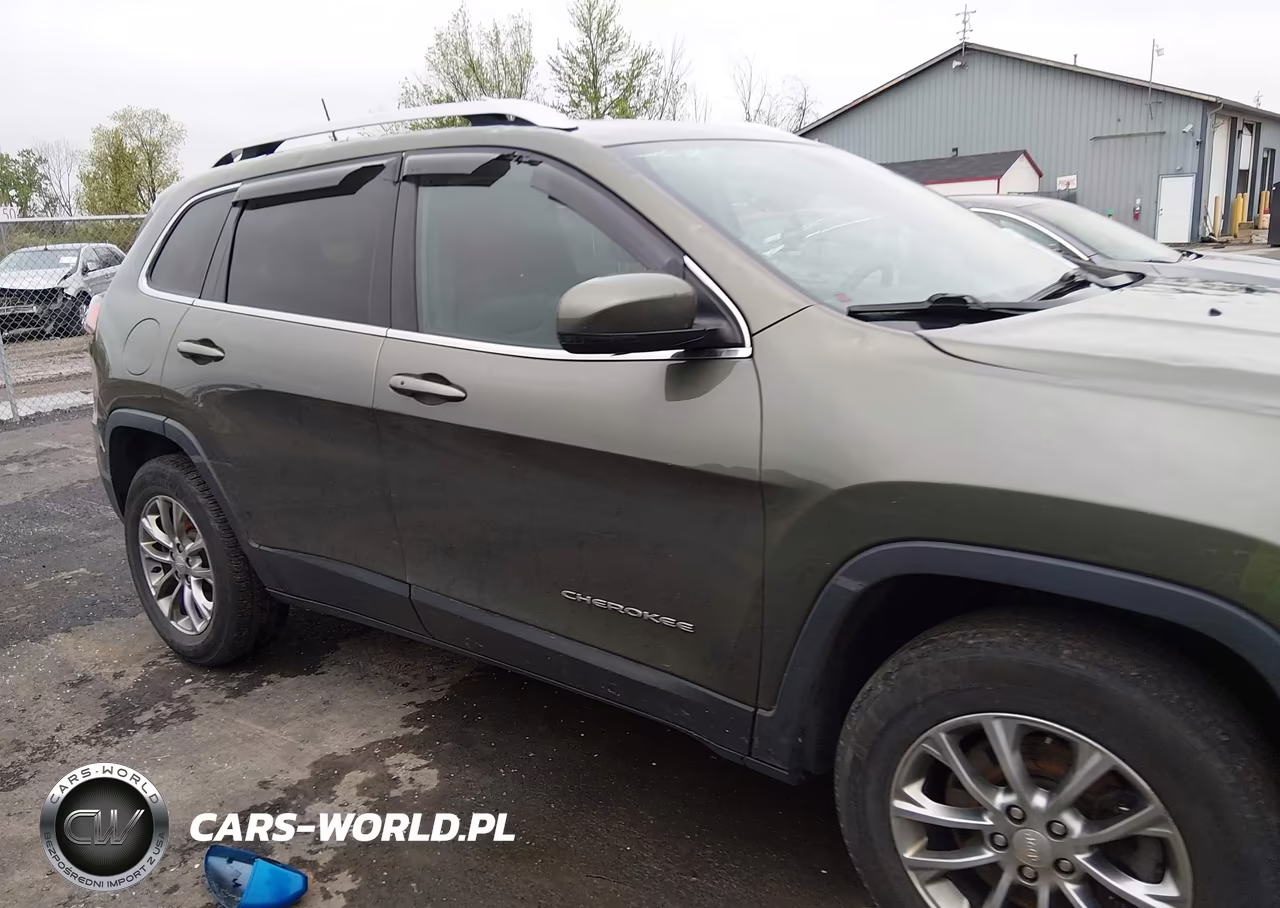 2019 Jeep Cherokee Latitude Plus 4X4 VIN:1C4PJMLB6KD378657 - 13