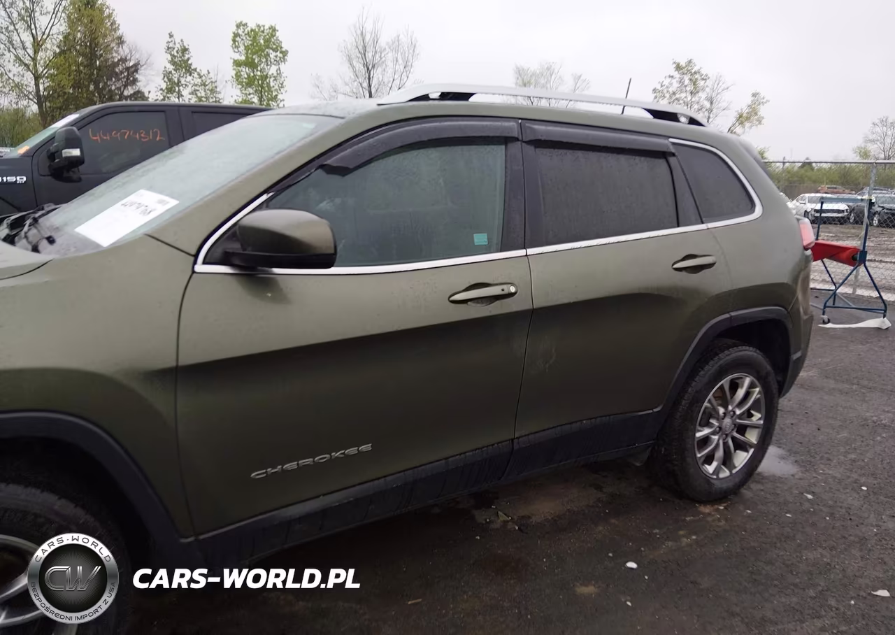 2019 Jeep Cherokee Latitude Plus 4X4 VIN:1C4PJMLB6KD378657 - 14