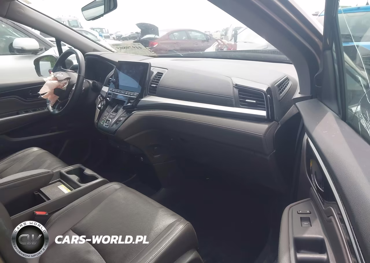 2018 Honda Odyssey Elite VIN:5FNRL6H93JB008407 - 5