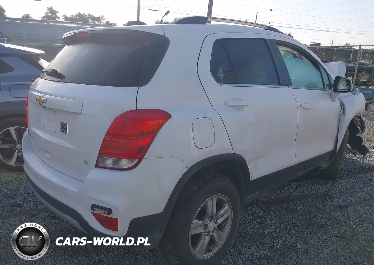 2020 Chevrolet Trax Awd Lt VIN:3GNCJPSB2LL266586 - 4