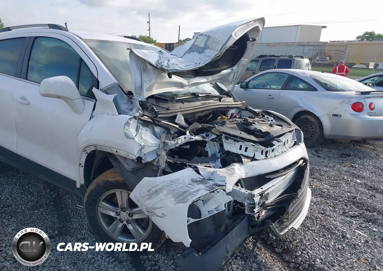 2020 Chevrolet Trax Awd Lt VIN:3GNCJPSB2LL266586 - 6