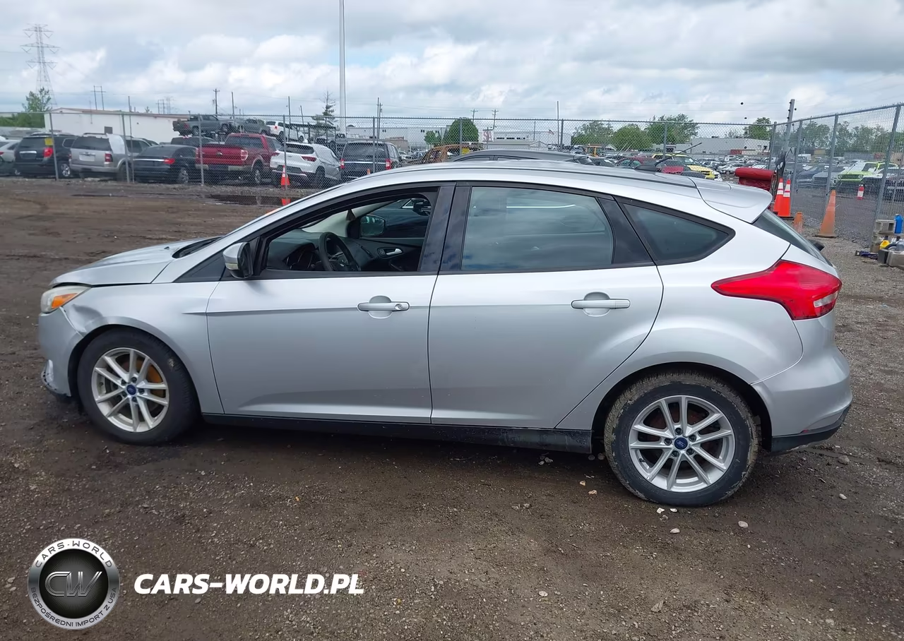 2017 Ford Focus Se VIN:1FADP3K24HL268434 - 14