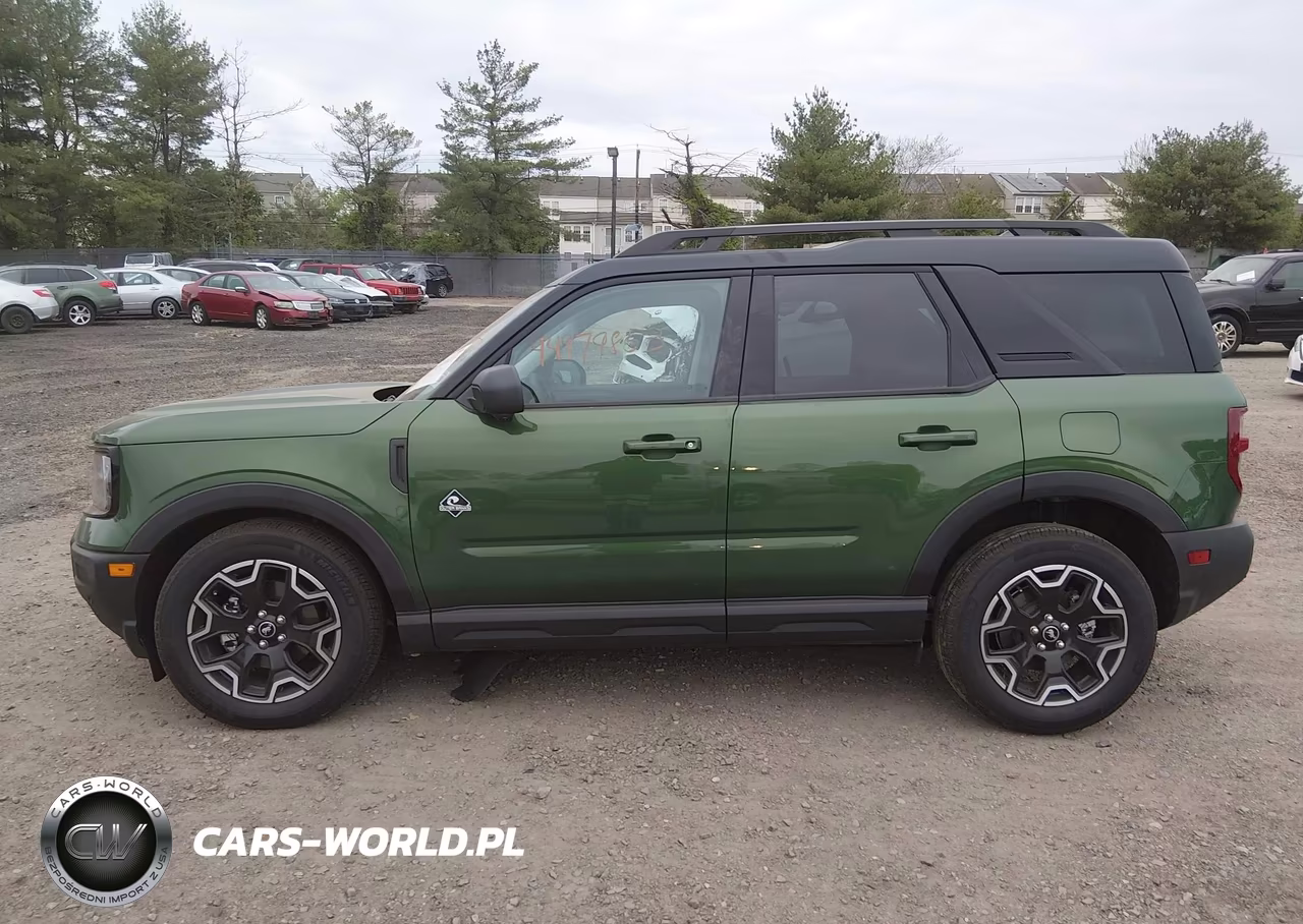 2025 Ford Bronco Sport Outer Banks VIN:3FMCR9CN9SRF24518 - 14