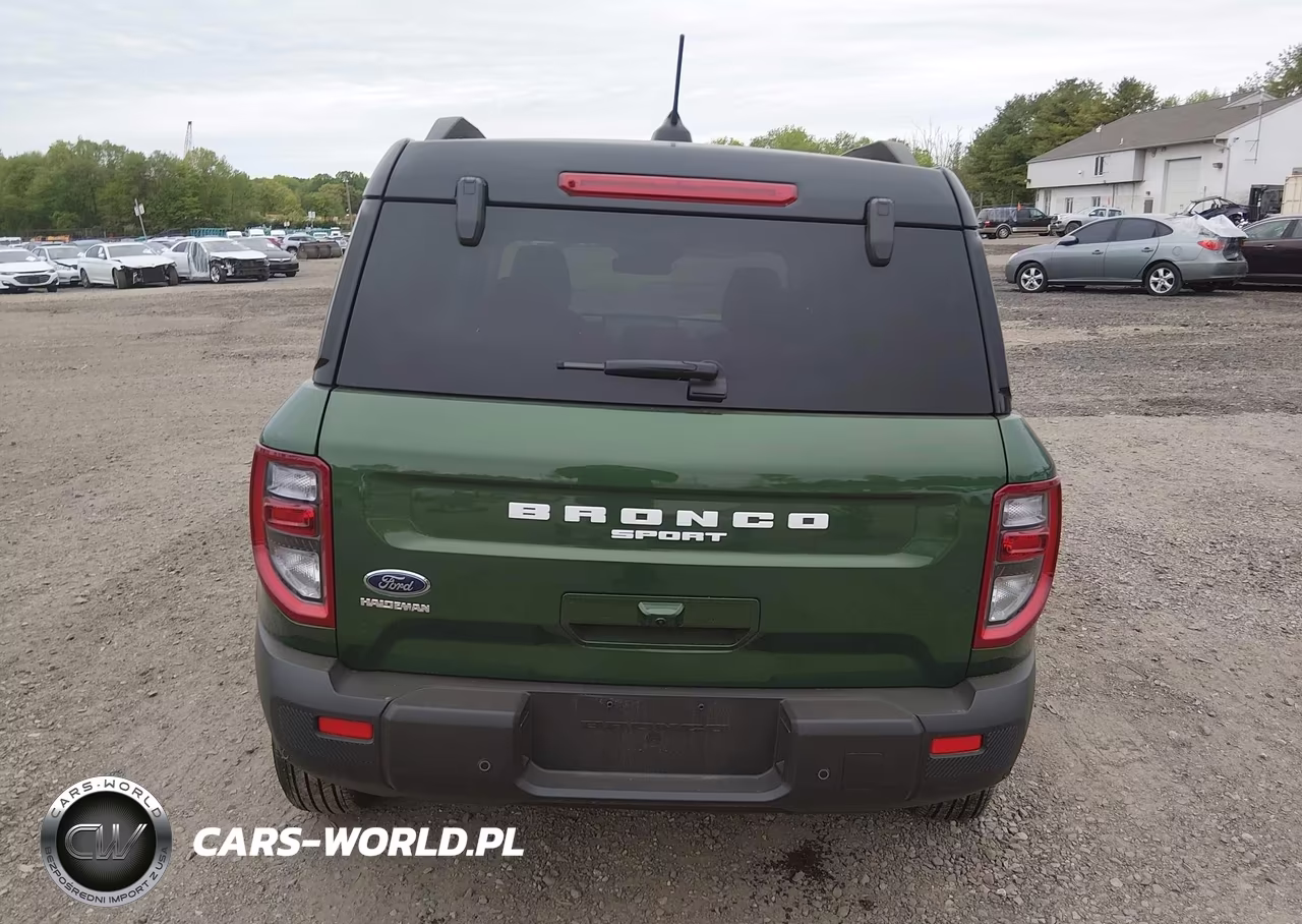 2025 Ford Bronco Sport Outer Banks VIN:3FMCR9CN9SRF24518 - 16