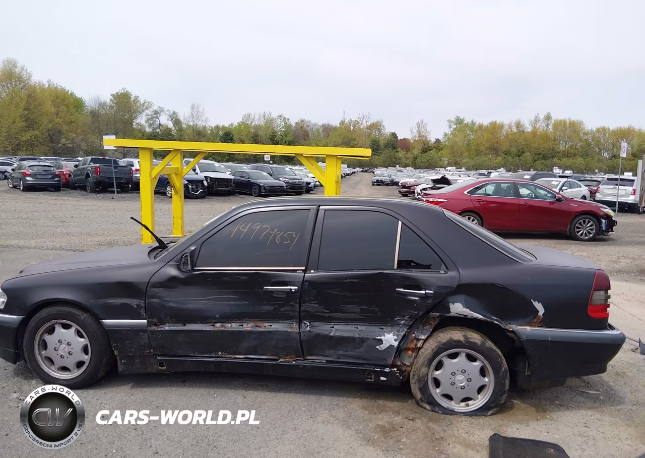 2000 Mercedes-Benz C 230 Kompressor VIN:WDBHA24G5YA848236 - 14