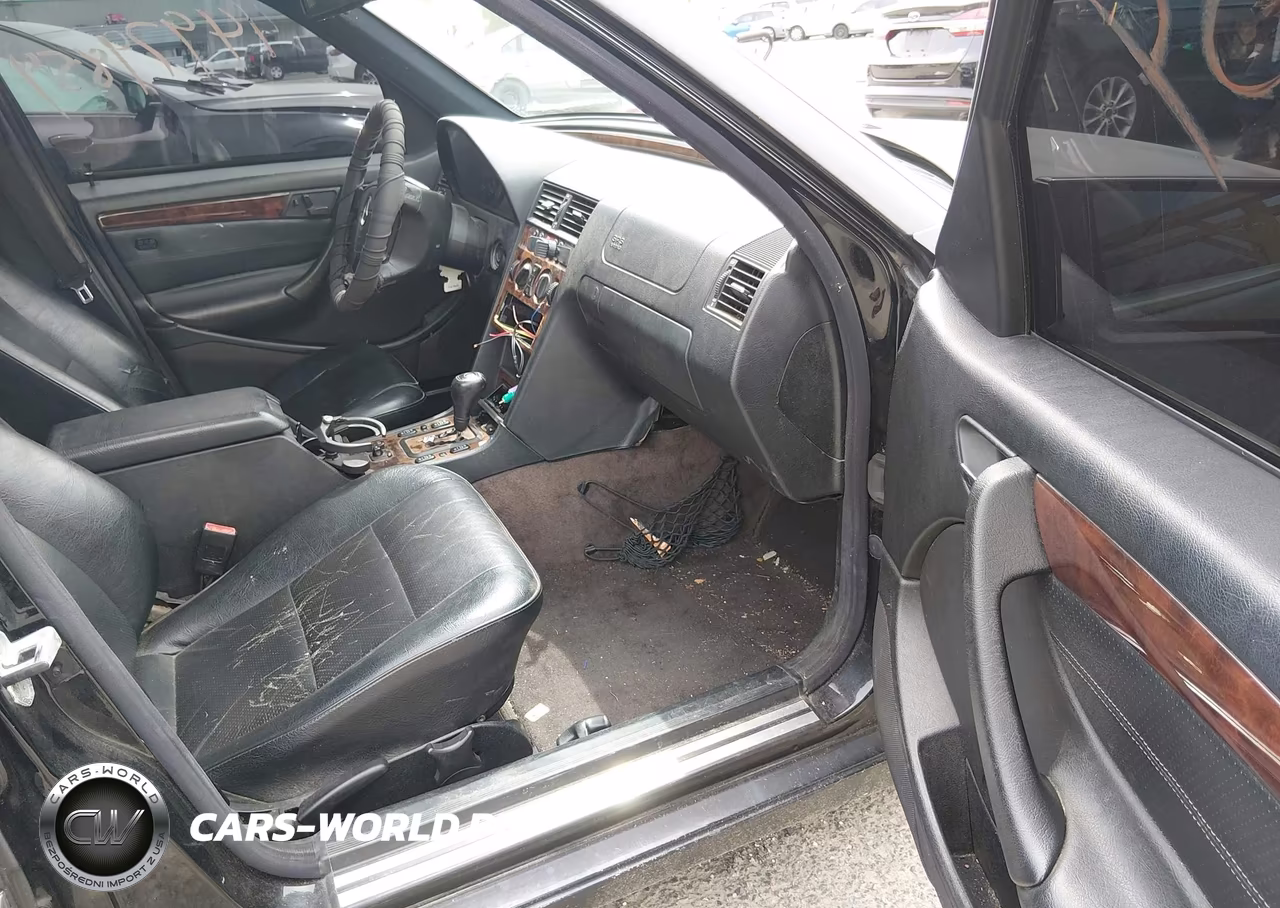2000 Mercedes-Benz C 230 Kompressor VIN:WDBHA24G5YA848236 - 5