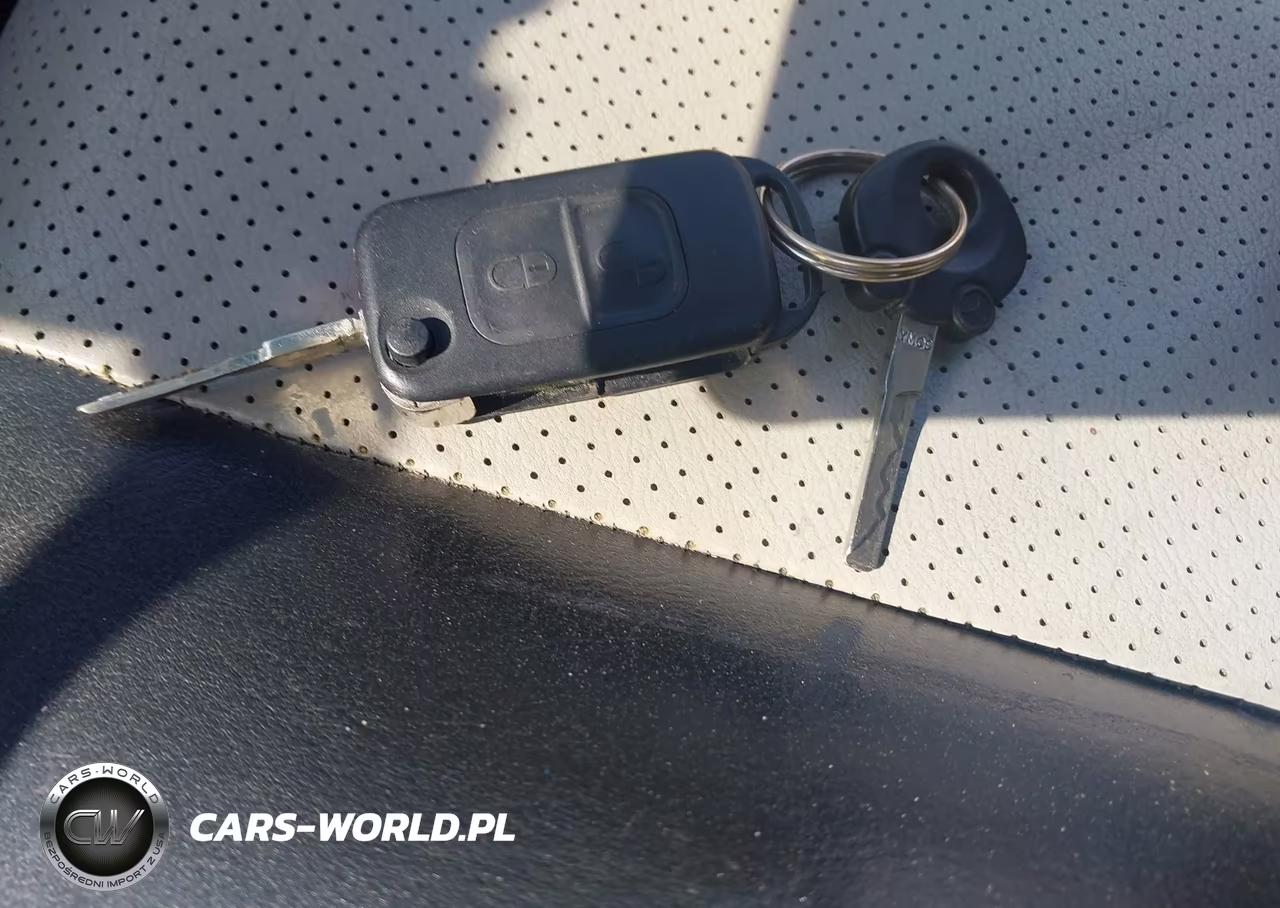 1998 Mercedes-Benz Slk 230 VIN:WDBKK47F8WF036317 - 11