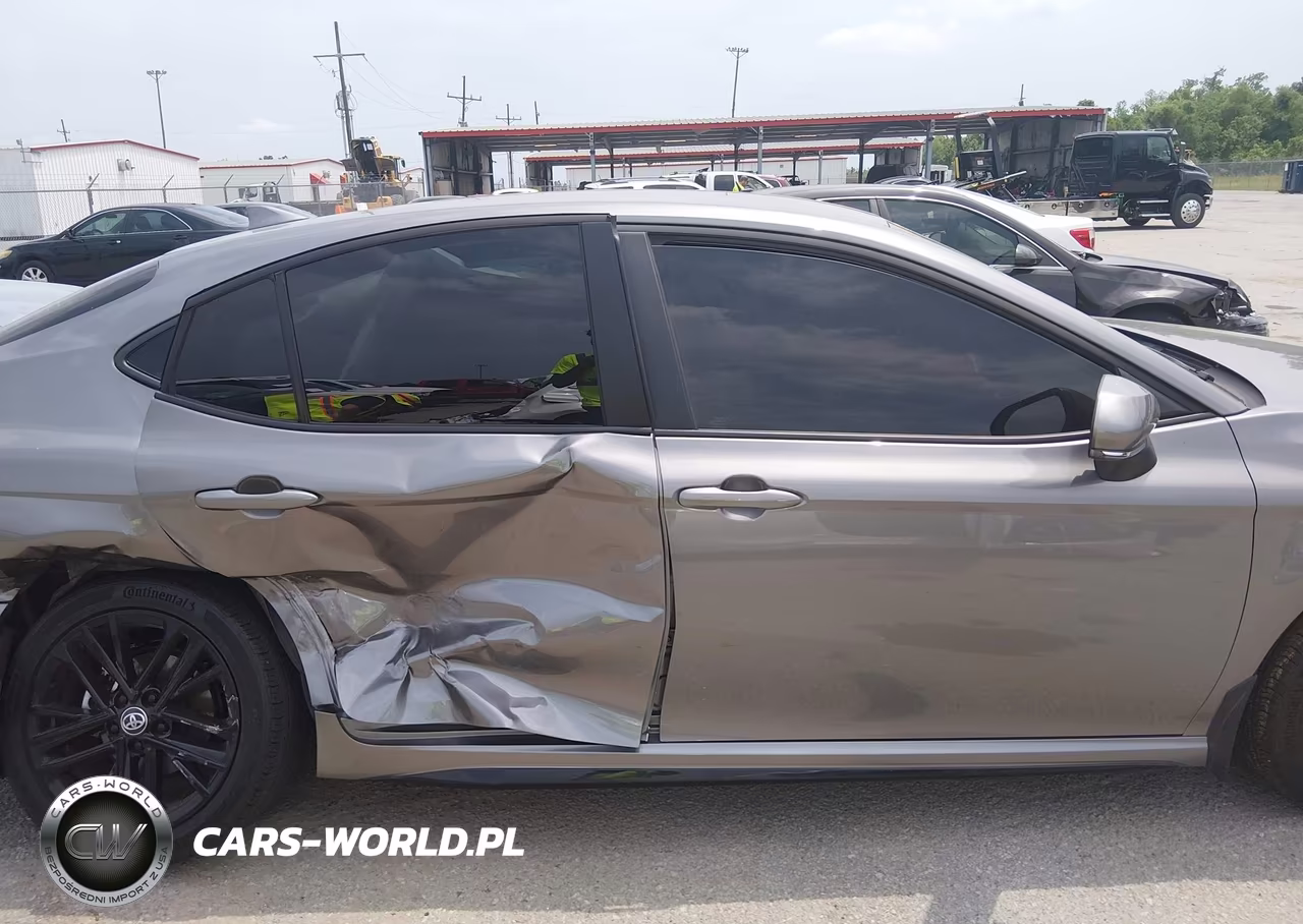 2026 Toyota Camry Se VIN:4T1DAACK6TU685003 - 12