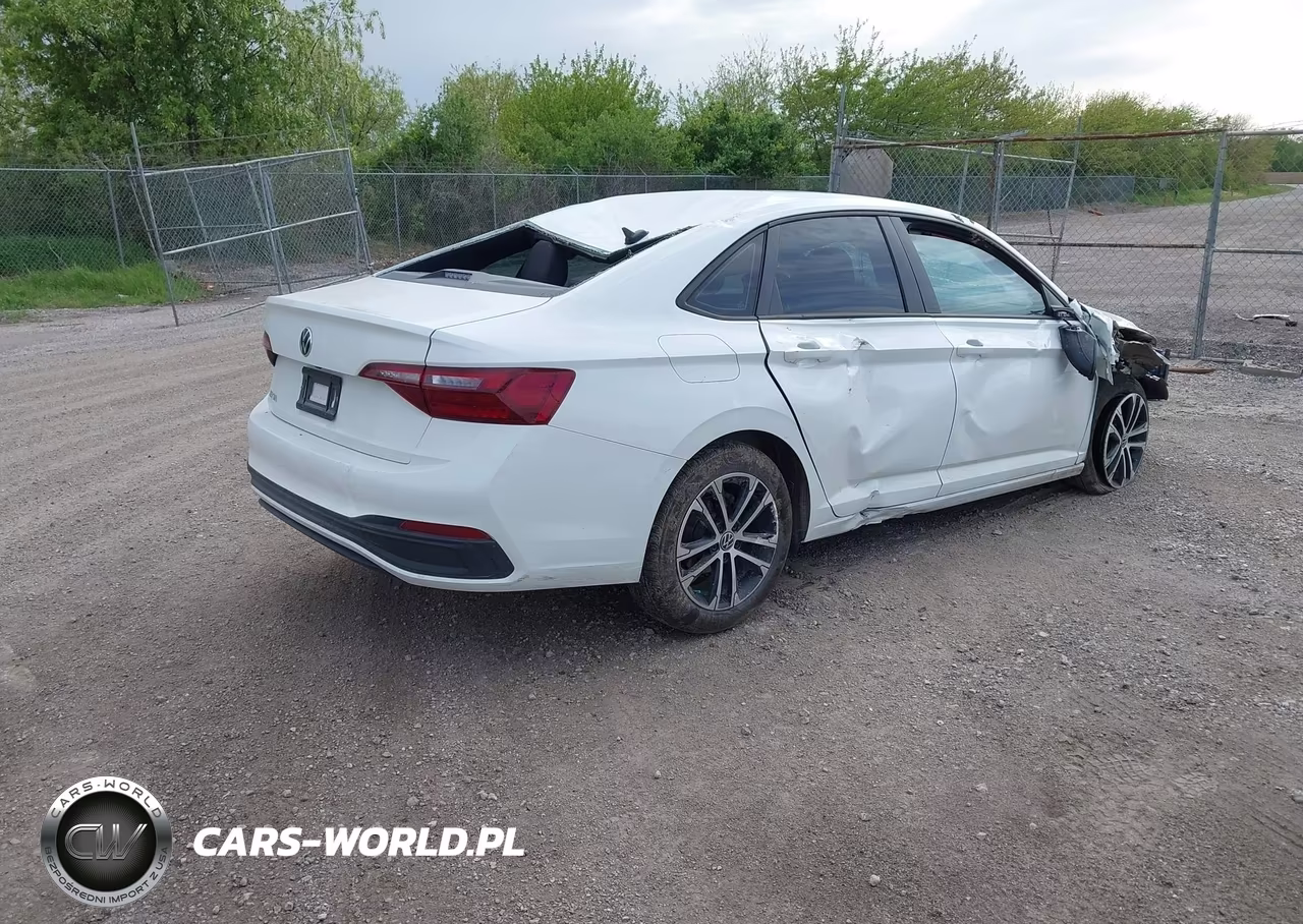 2022 Volkswagen Jetta 1.5T Sport VIN:3VWBM7BU3NM011954 - 4