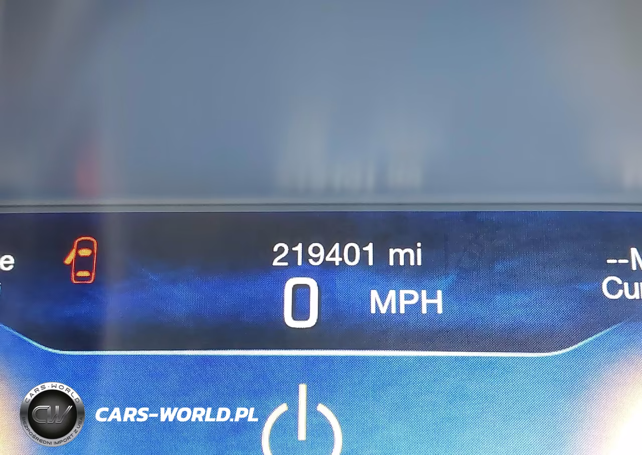 2015 Chrysler 200 C VIN:1C3CCCEG1FN589314 - 16