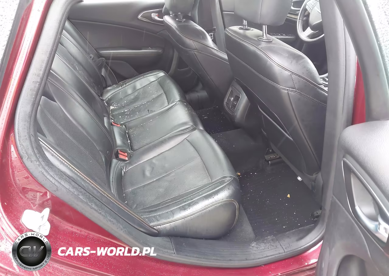 2015 Chrysler 200 C VIN:1C3CCCEG1FN589314 - 8