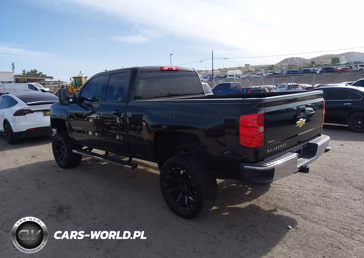 2015 Chevrolet Silverado 1500 1Lt VIN:1GCRCREC1FZ386230 - 3